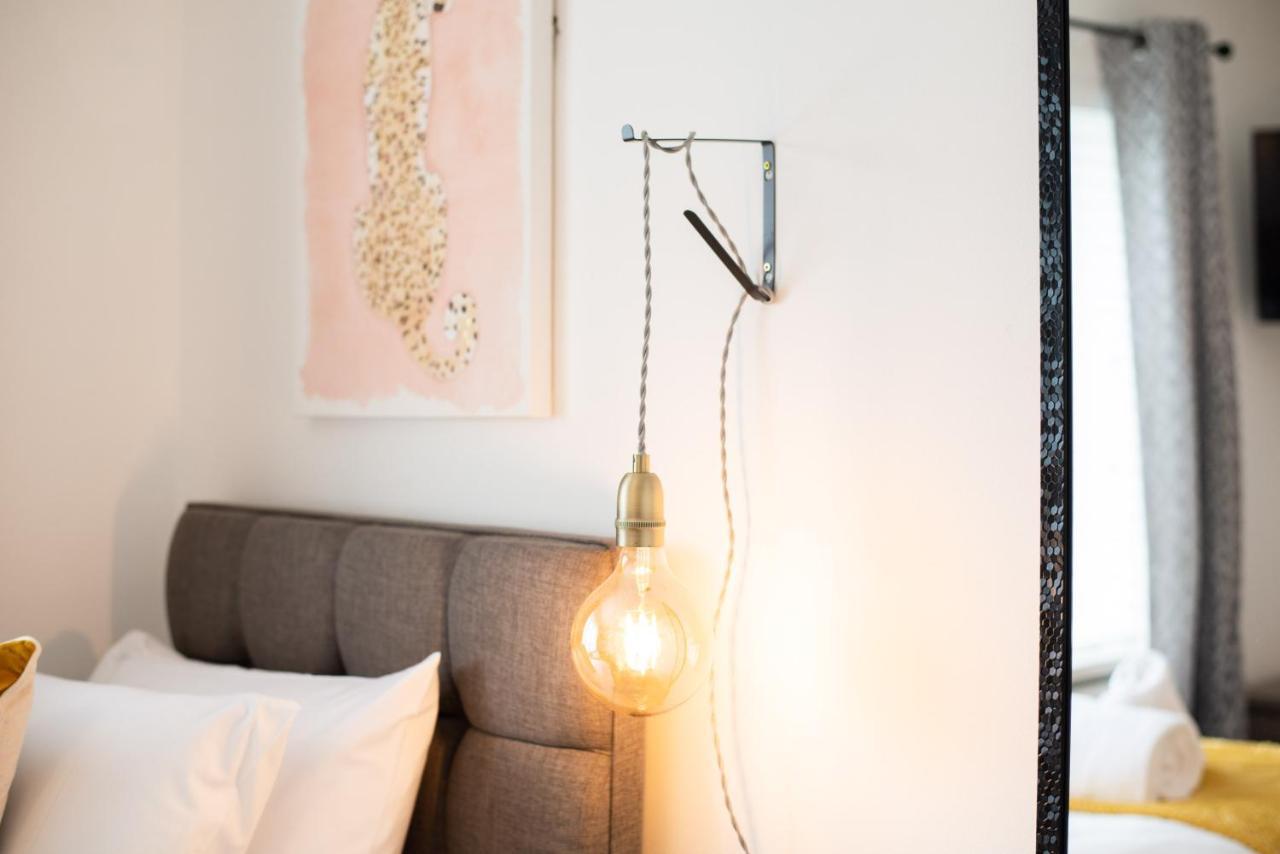Off Road Parking, Garden, Smart Tv'S In All Rooms! Morriston Εξωτερικό φωτογραφία