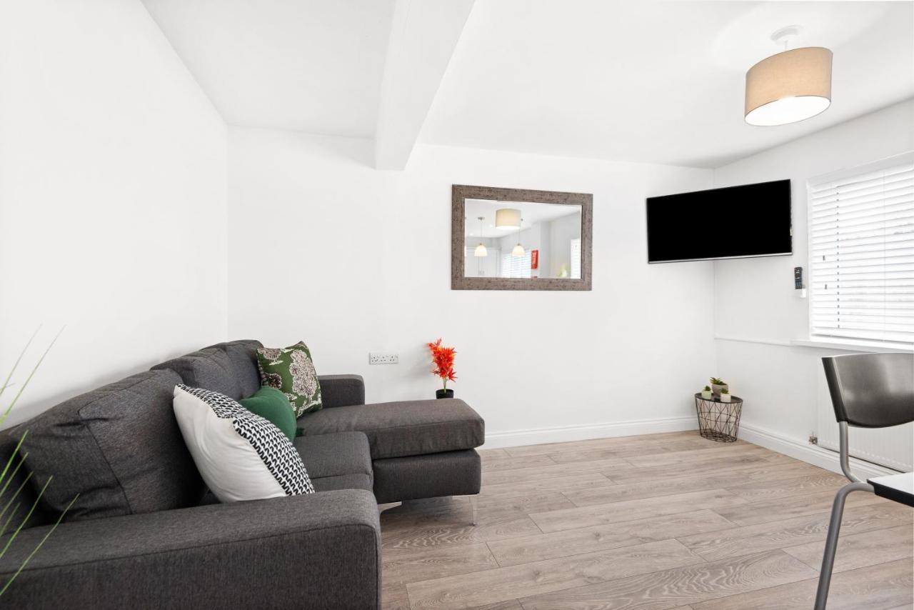 Off Road Parking, Garden, Smart Tv'S In All Rooms! Morriston Εξωτερικό φωτογραφία