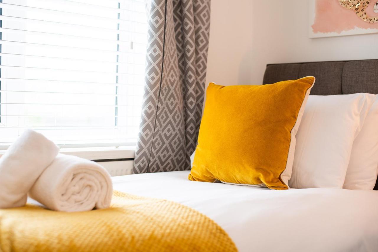 Off Road Parking, Garden, Smart Tv'S In All Rooms! Morriston Εξωτερικό φωτογραφία