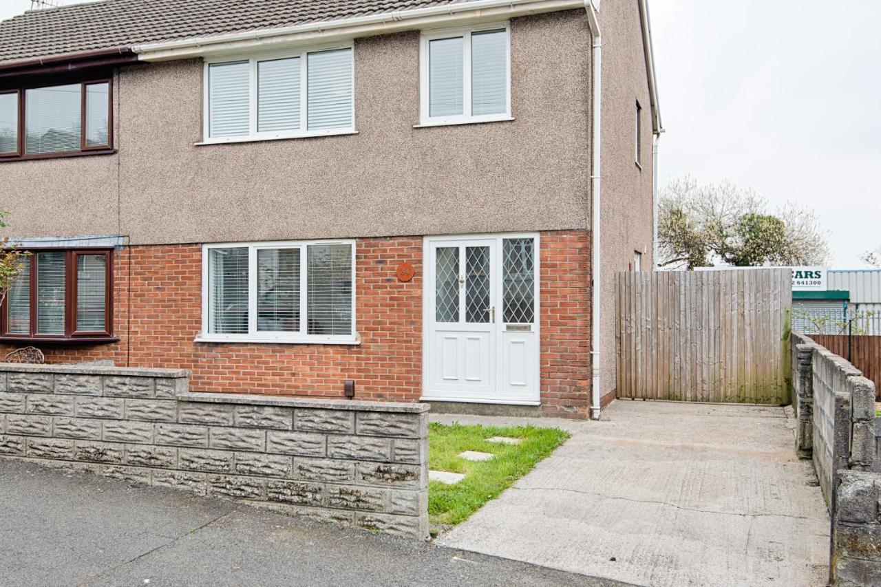 Off Road Parking, Garden, Smart Tv'S In All Rooms! Morriston Εξωτερικό φωτογραφία